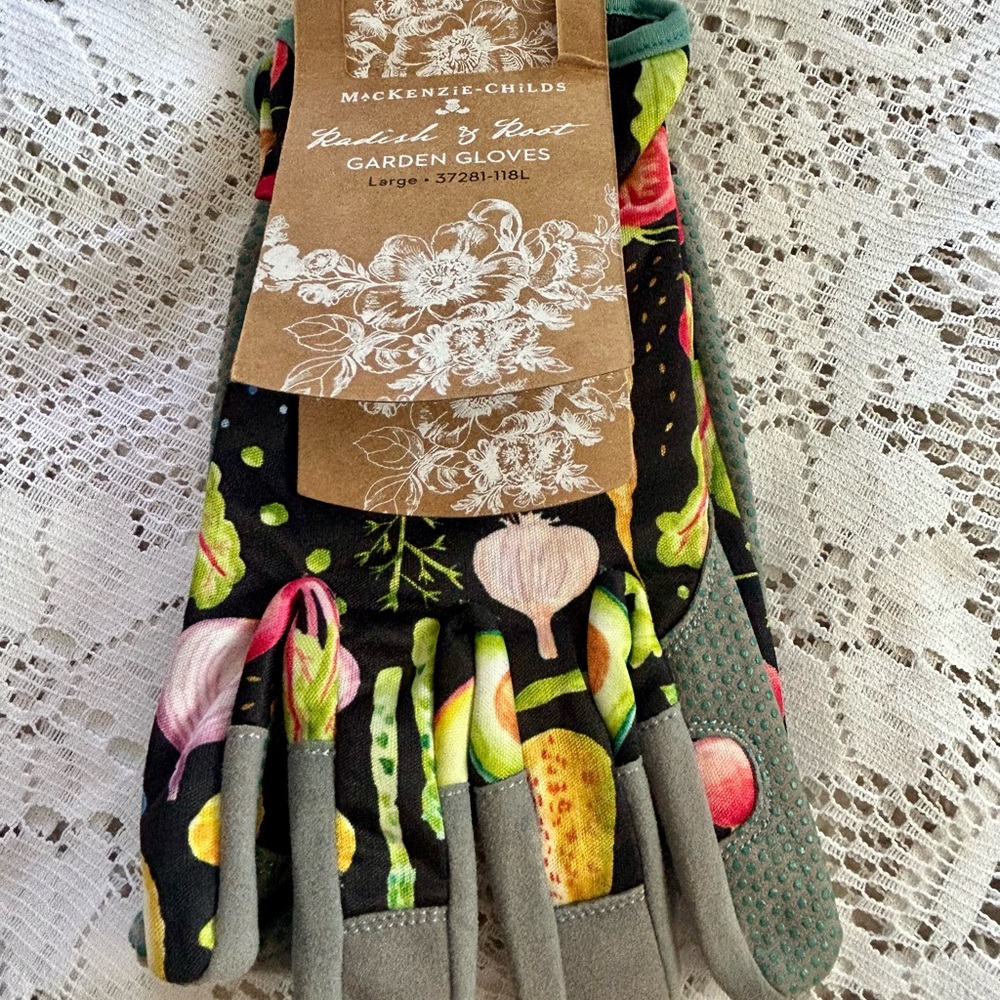 MacKenzie-Childs Radish & Root Garden Gloves - Size Large NWT